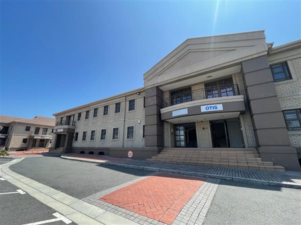 428  m² Commercial space in Milnerton Central
