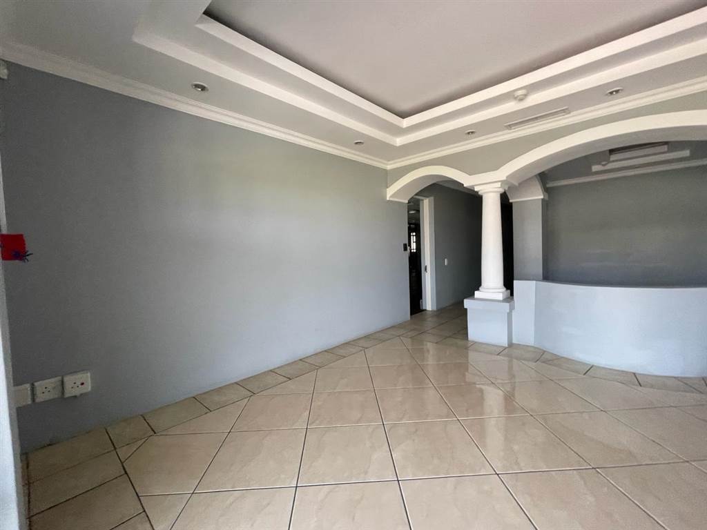 428  m² Commercial space in Milnerton Central photo number 4