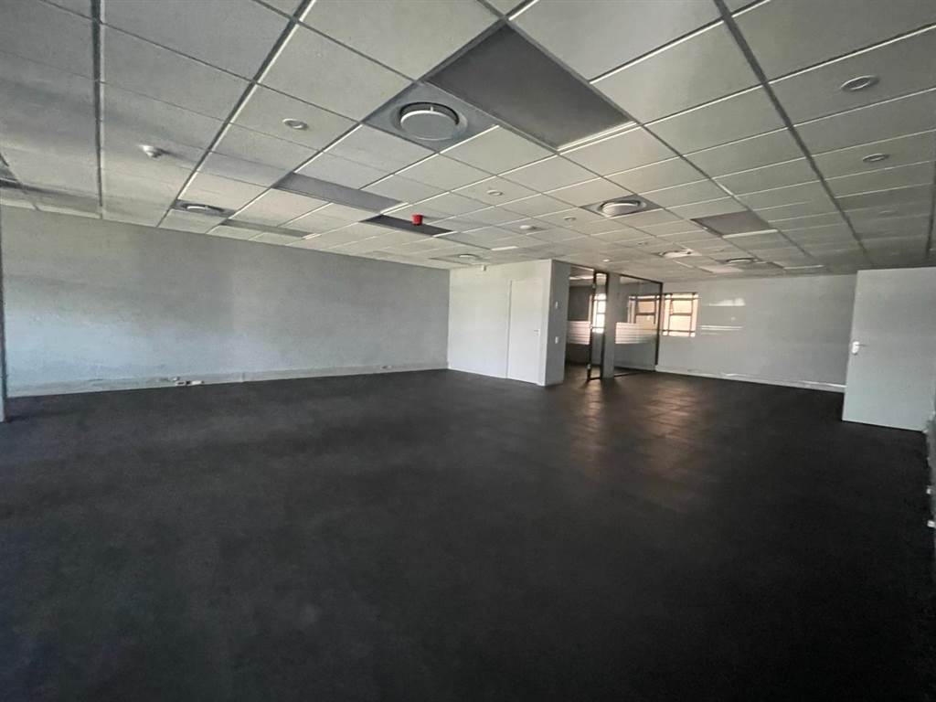 428  m² Commercial space in Milnerton Central photo number 7