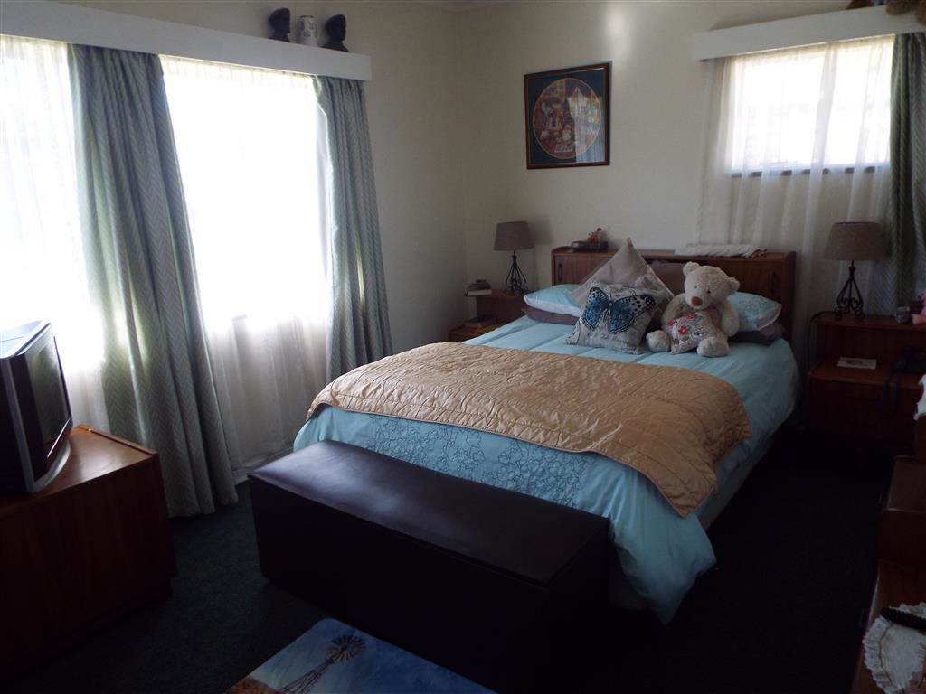 3 Bed House in Witbank photo number 11