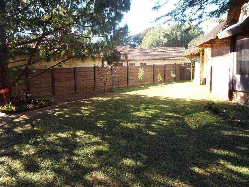 3 Bed House in Witbank photo number 2