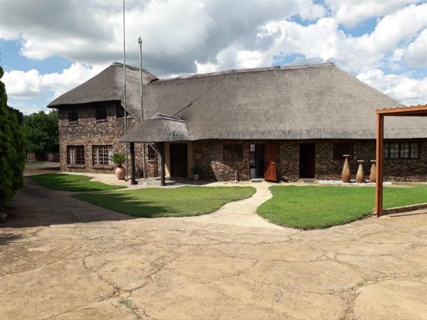 3.4 ha Farm in Sterkfontein and surrounds