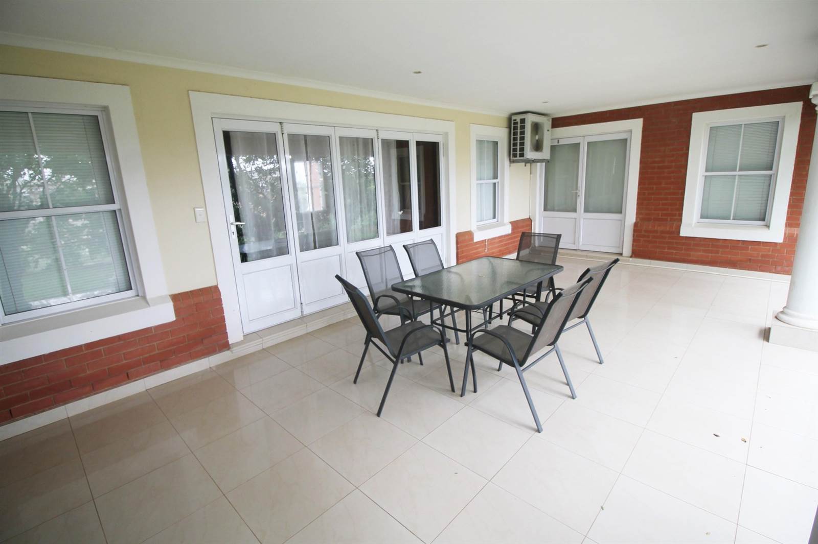 4 Bed House in Mt Edgecombe Estate 1 & 2 photo number 2