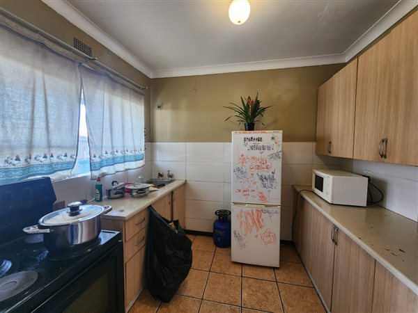 4 Bed Apartment in Kempton Park Central
