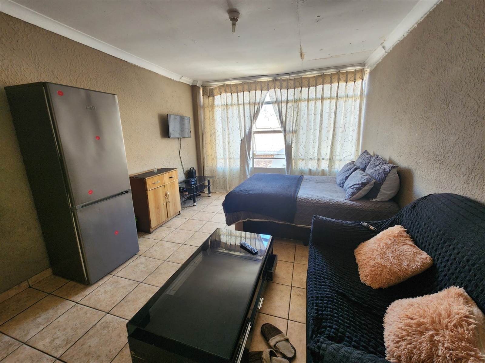 4 Bed Apartment in Kempton Park Central photo number 3
