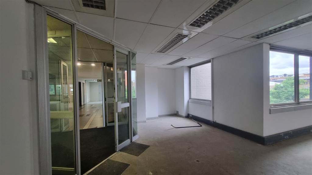 544  m² Commercial space in Hatfield photo number 6