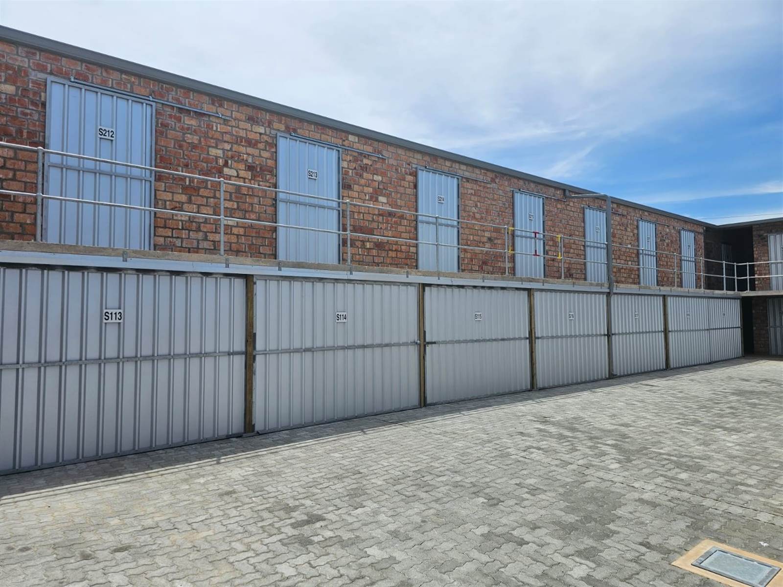 21  m² Industrial space in Stilbaai photo number 2
