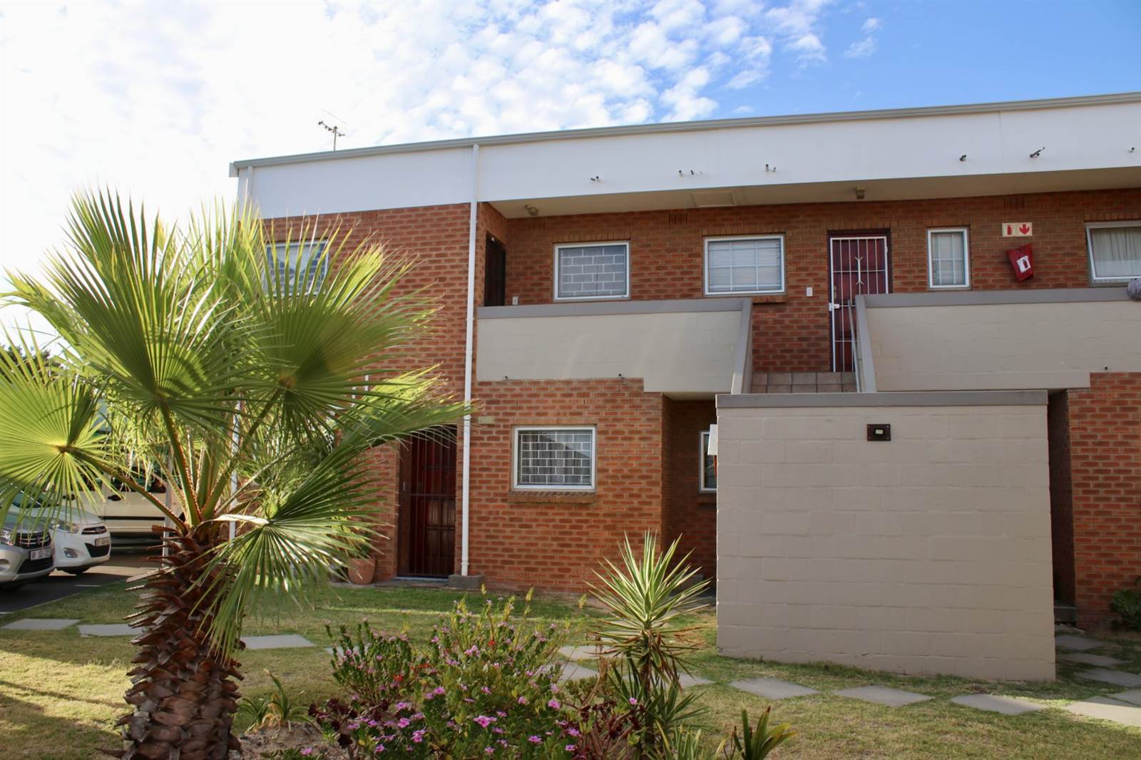 2 Bed Apartment in Oakglen photo number 13