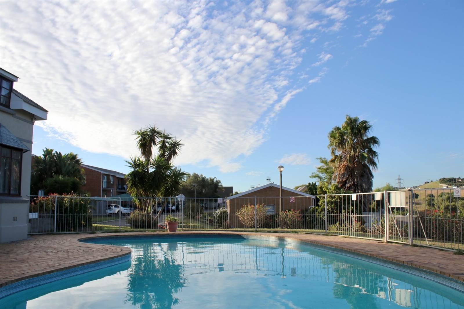 2 Bed Apartment in Oakglen photo number 15