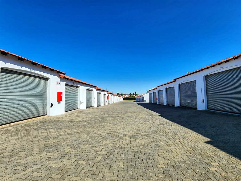 3 Bed Townhouse in Vaal Marina photo number 23
