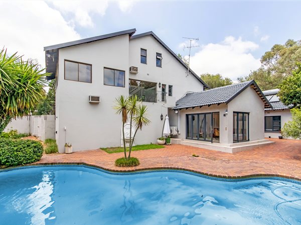 4 Bed House in Woodmead