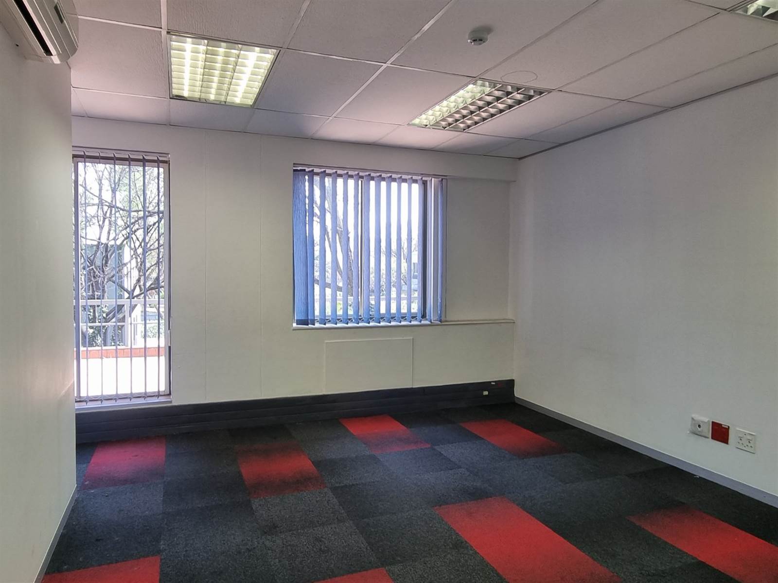 588  m² Commercial space in Woodmead photo number 11