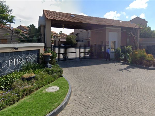 2 Bedroom Townhouse 2 Bedroom Townhouse