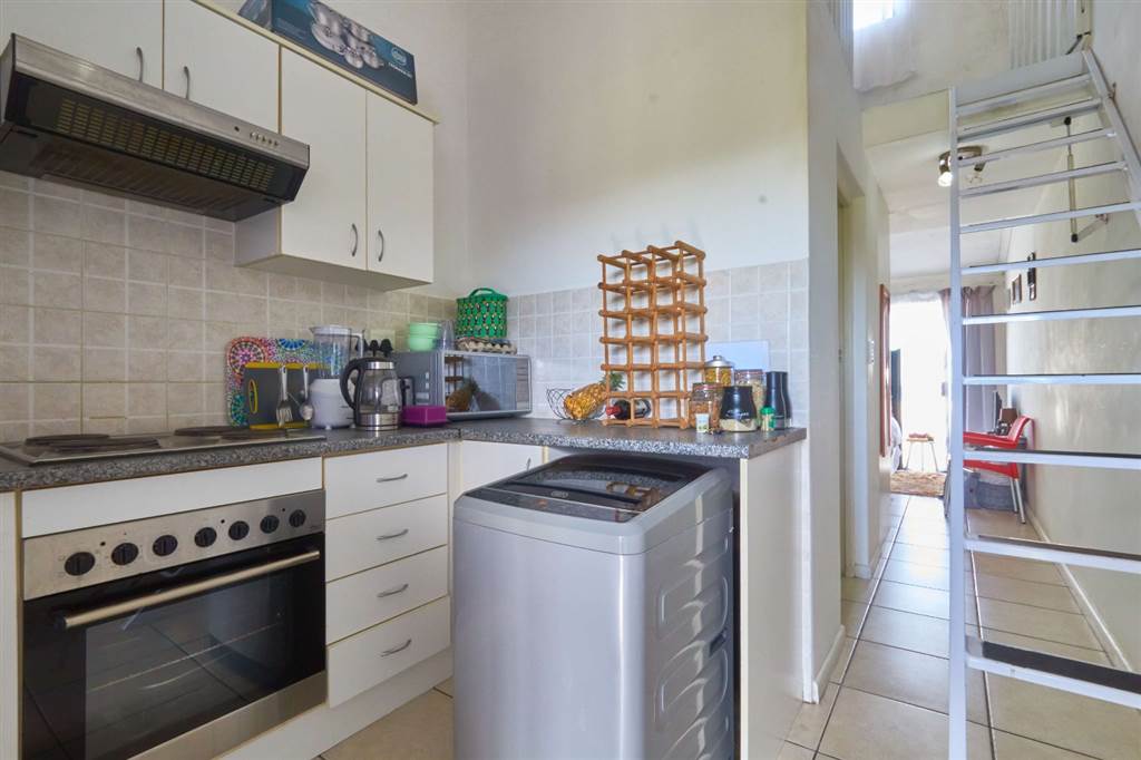 1 Bed Apartment in Parow photo number 4