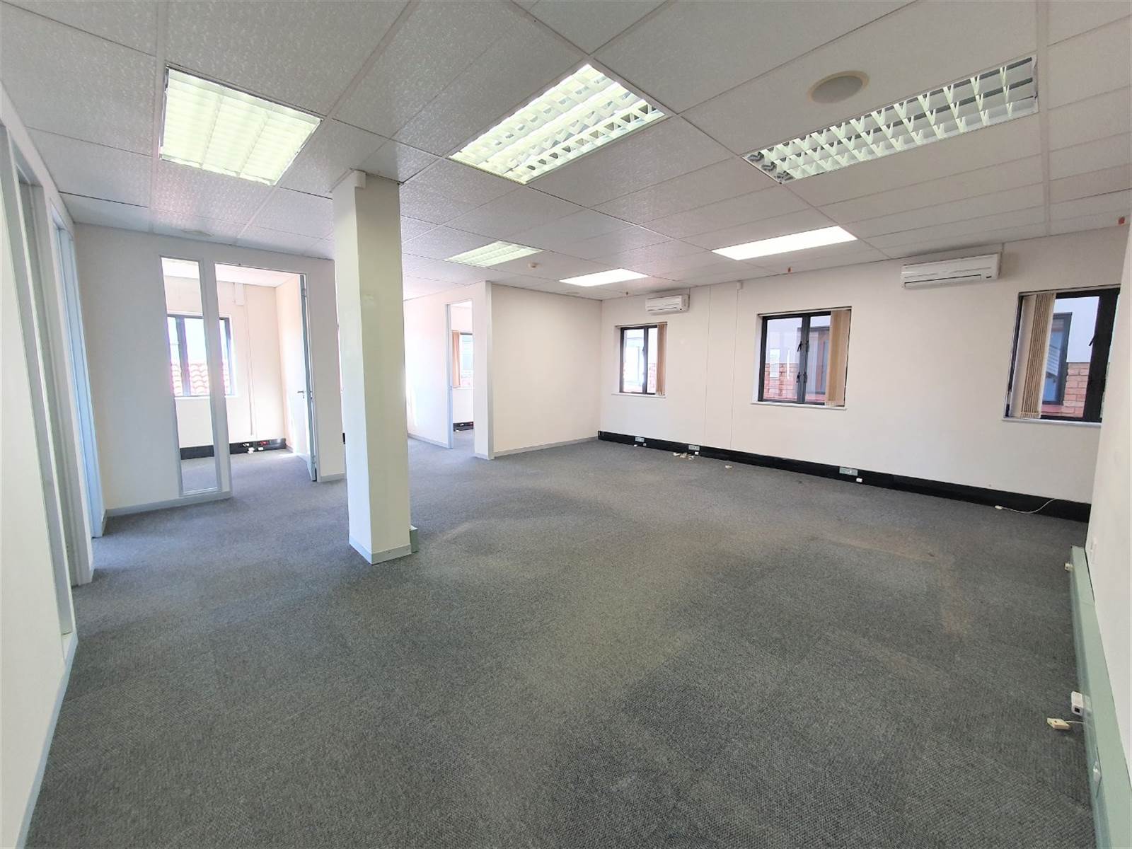272  m² Office Space in Bryanston photo number 12