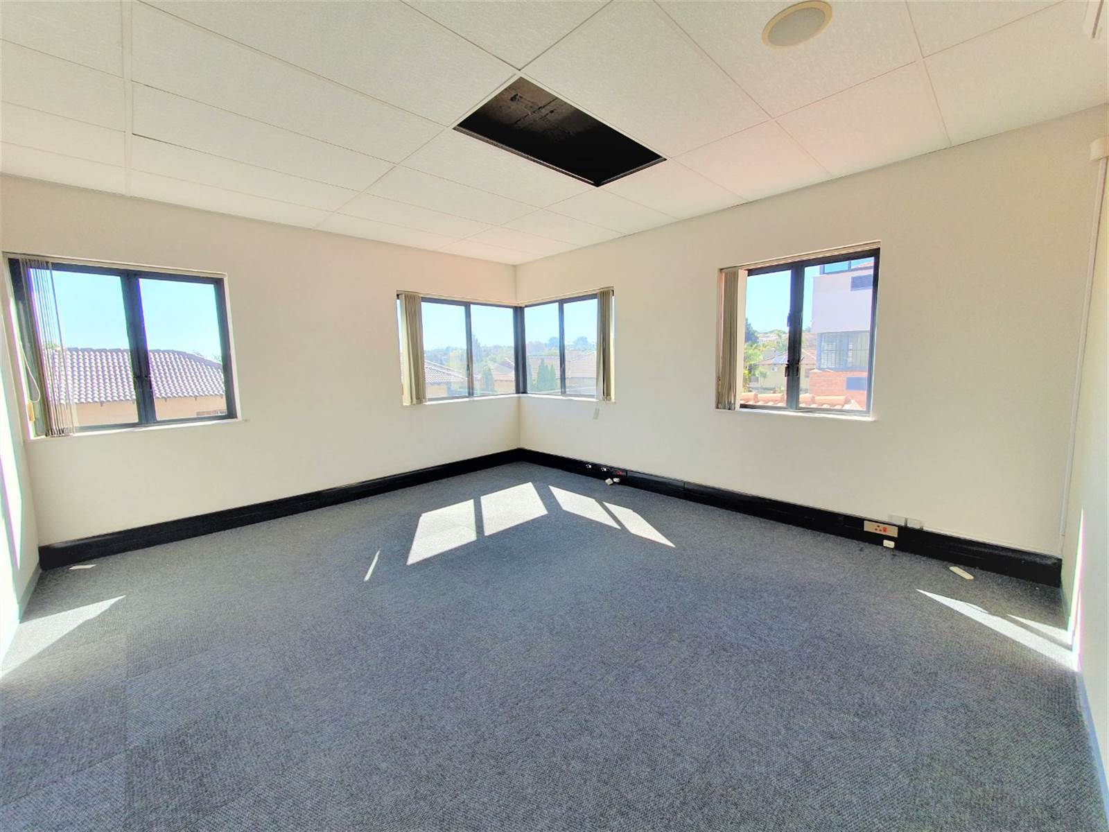 272  m² Office Space in Bryanston photo number 14