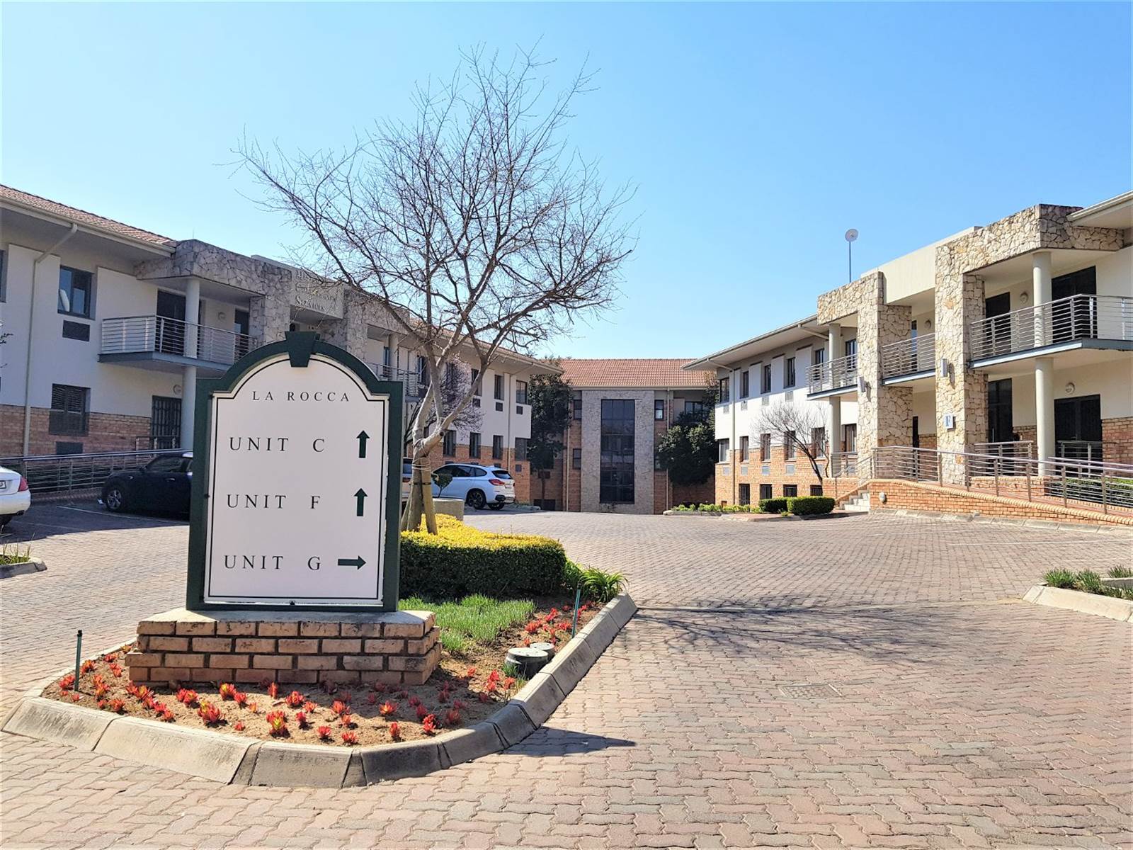 272  m² Office Space in Bryanston photo number 3