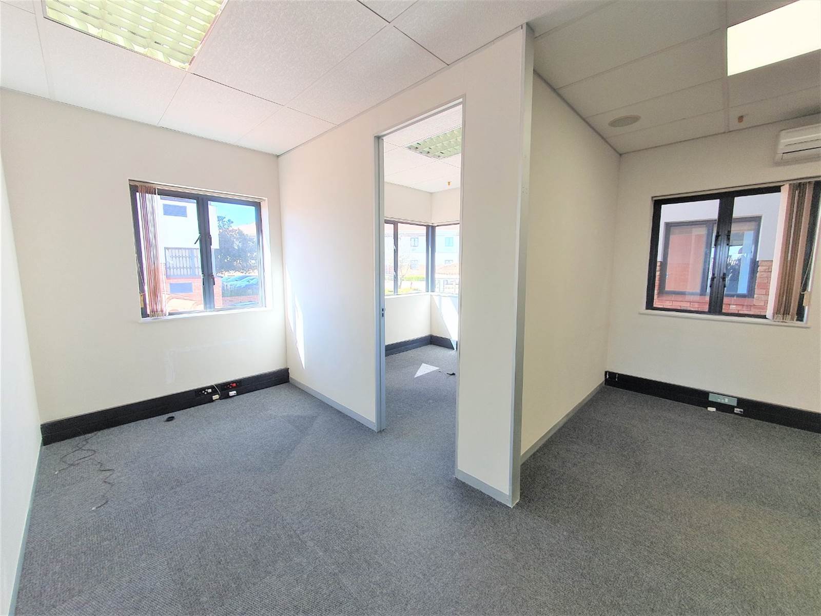 272  m² Office Space in Bryanston photo number 15