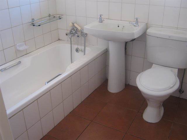 1 Bed Apartment in Kempton Park Central photo number 6