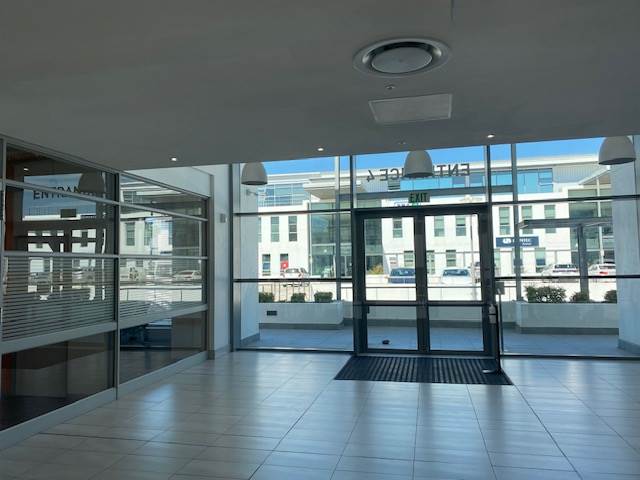 149.7  m² Office Space in Paarl photo number 4