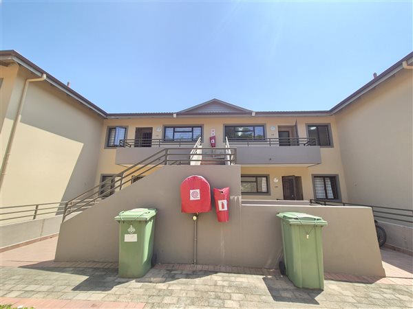 4 Bedroom House 4 Bedroom House