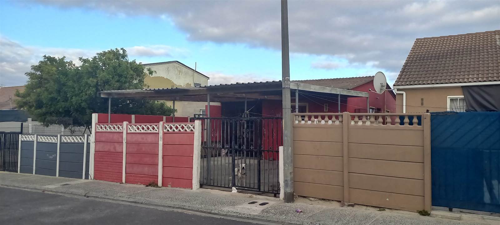 3 Bed House in Mitchells Plain Central photo number 3