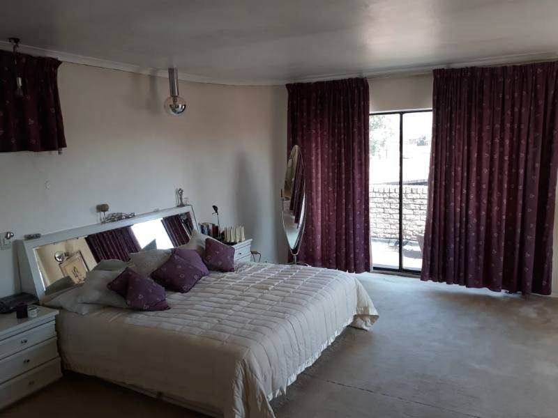 5 Bed House in Lenasia photo number 25