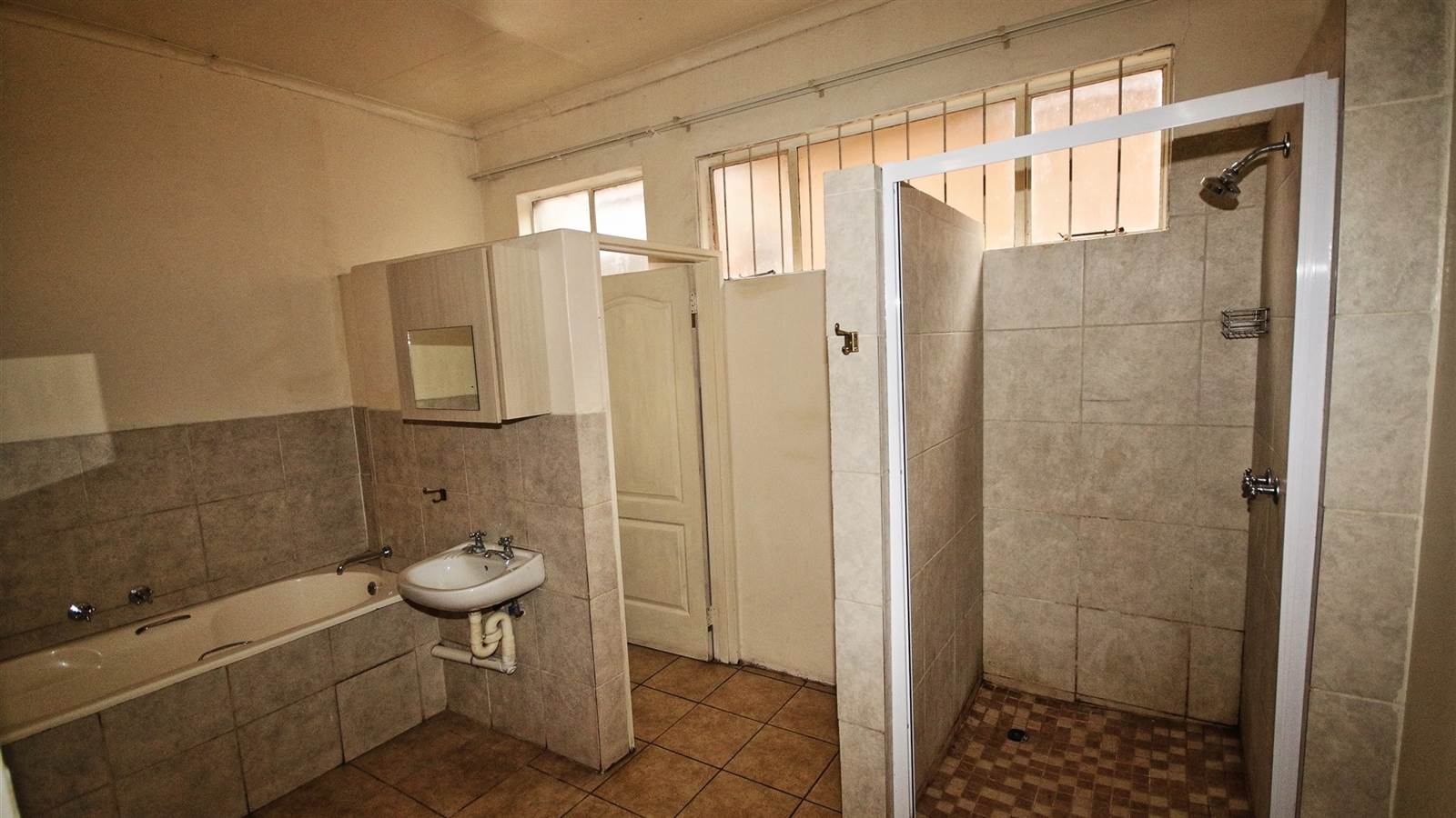 683  m² Commercial space in Hoedspruit photo number 7