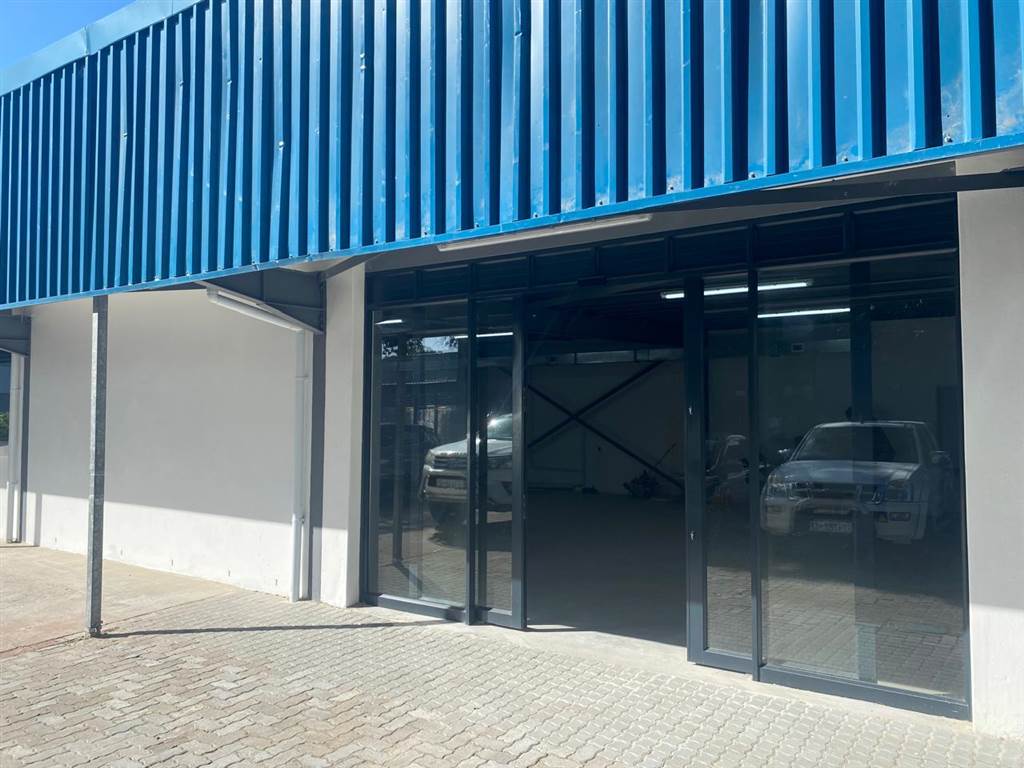 600 m² Commercial space 600 m² Commercial space