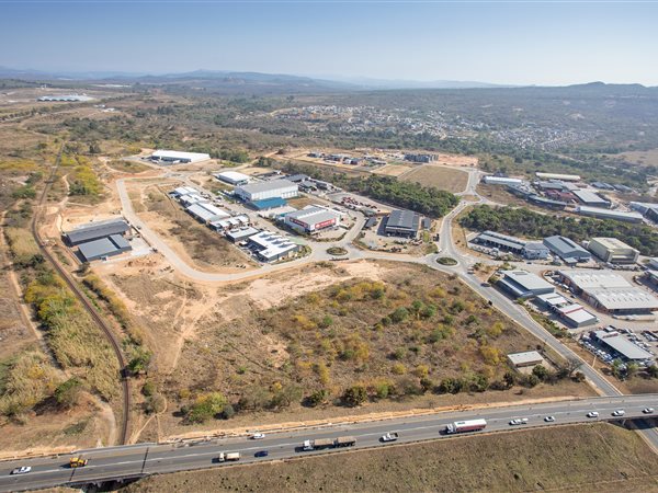 6 132 m² Land