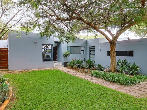 4 Bedroom House 4 Bedroom House