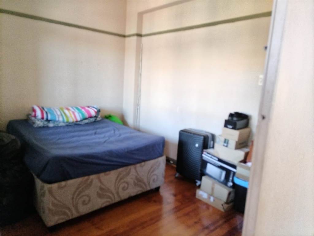 1 Bed Apartment in Durban CBD photo number 15