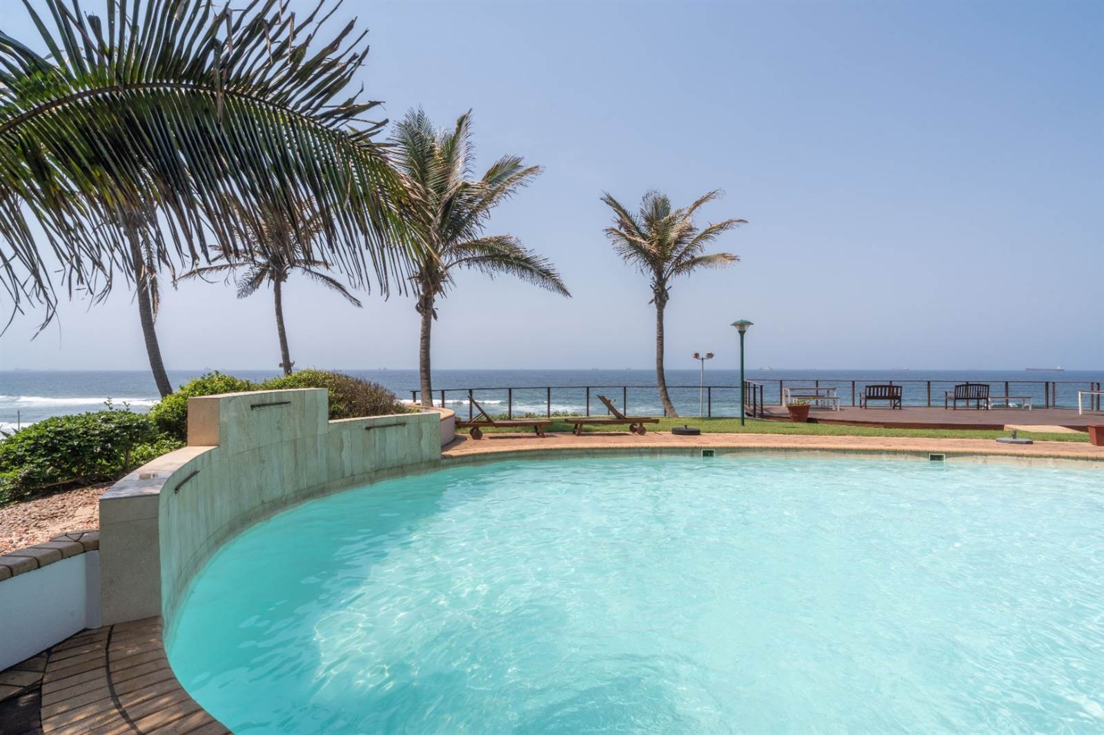 4 Bed Apartment in Umhlanga Rocks photo number 9