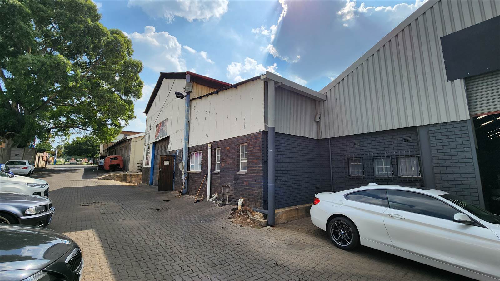 450  m² Industrial space in Eastleigh photo number 2