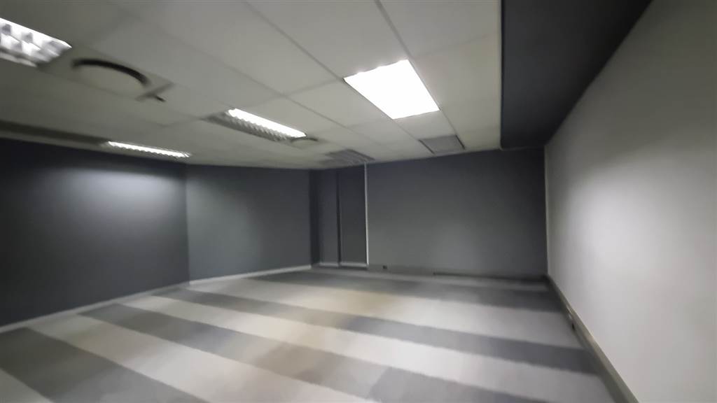 214  m² Commercial space in Hatfield photo number 8