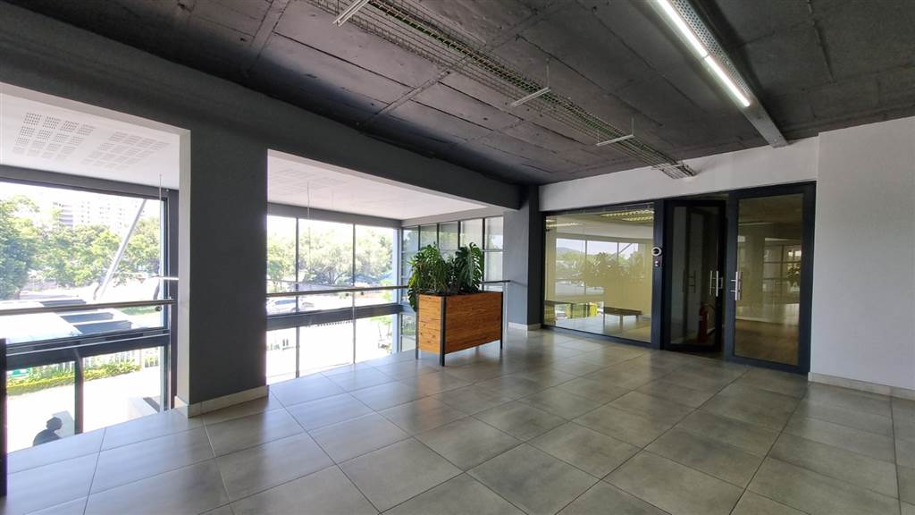 214  m² Commercial space in Hatfield photo number 4