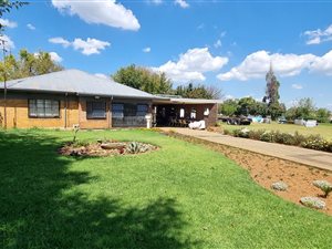 1.2 ha Smallholding in Unitas Park