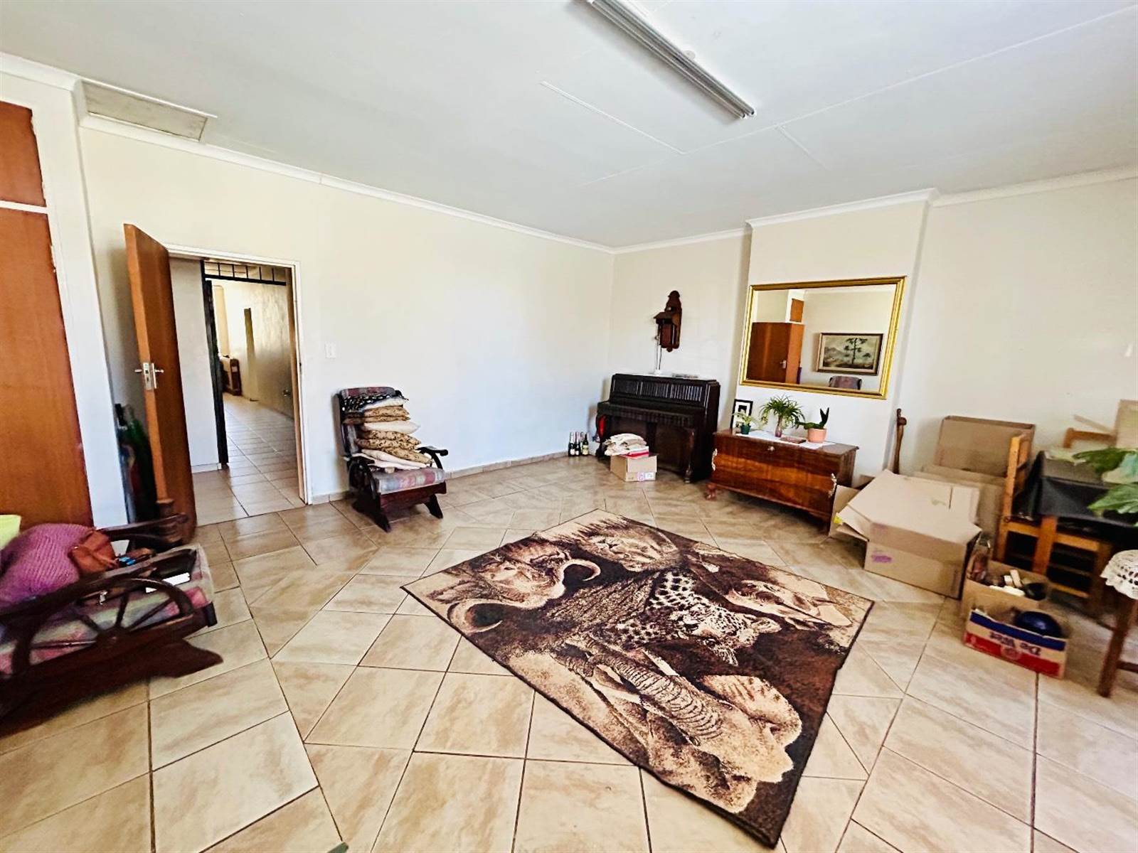 6 Bed House in Vryheid photo number 27