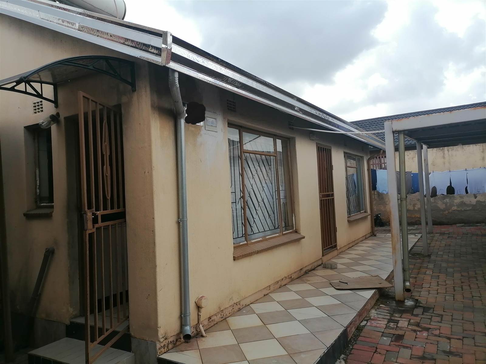 5 Bed House in Tembisa photo number 1