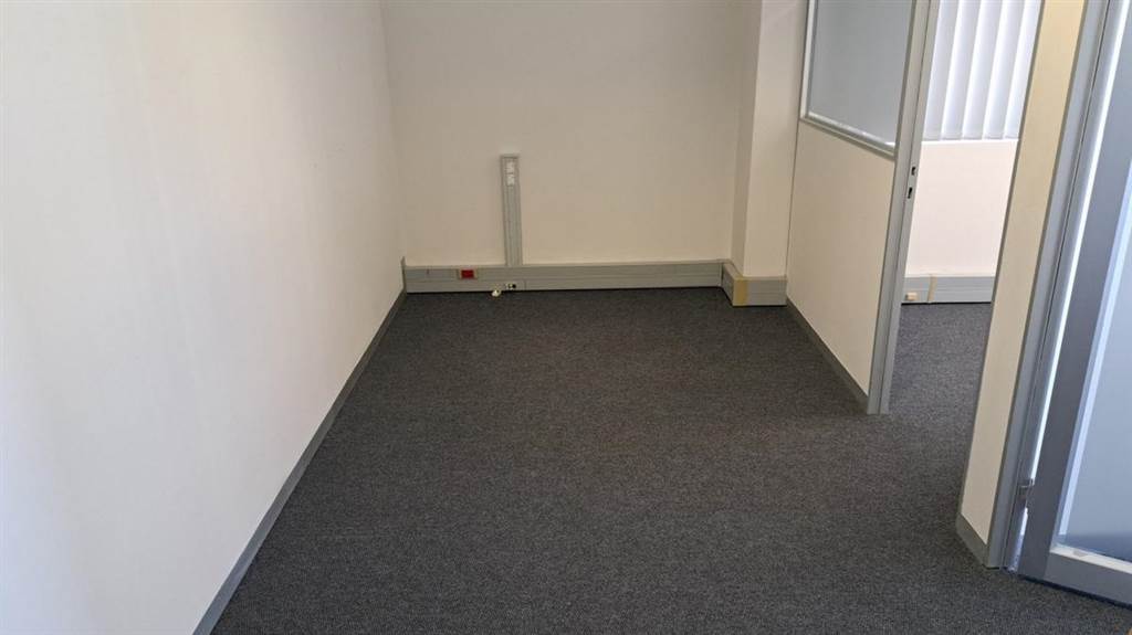198  m² Office Space in Ballito Commercial District photo number 7
