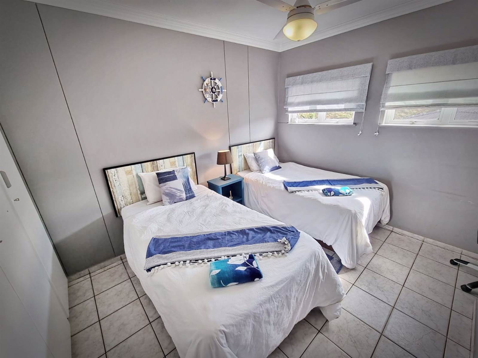2 Bed Apartment in Umdloti Beach photo number 23