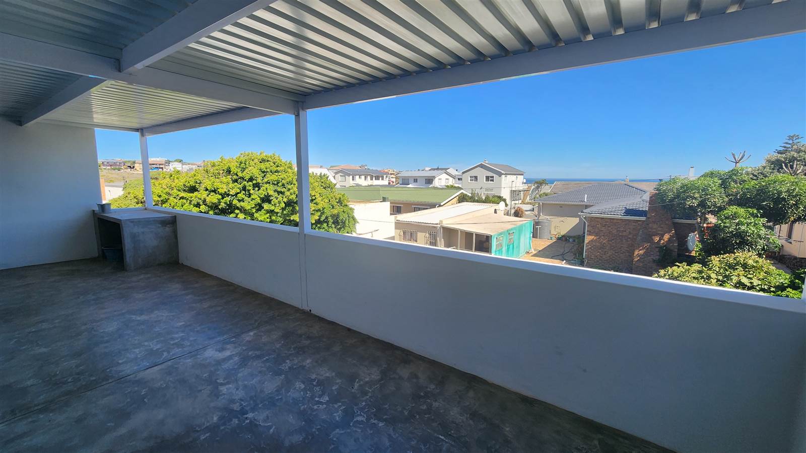 4 Bed House in Yzerfontein photo number 5
