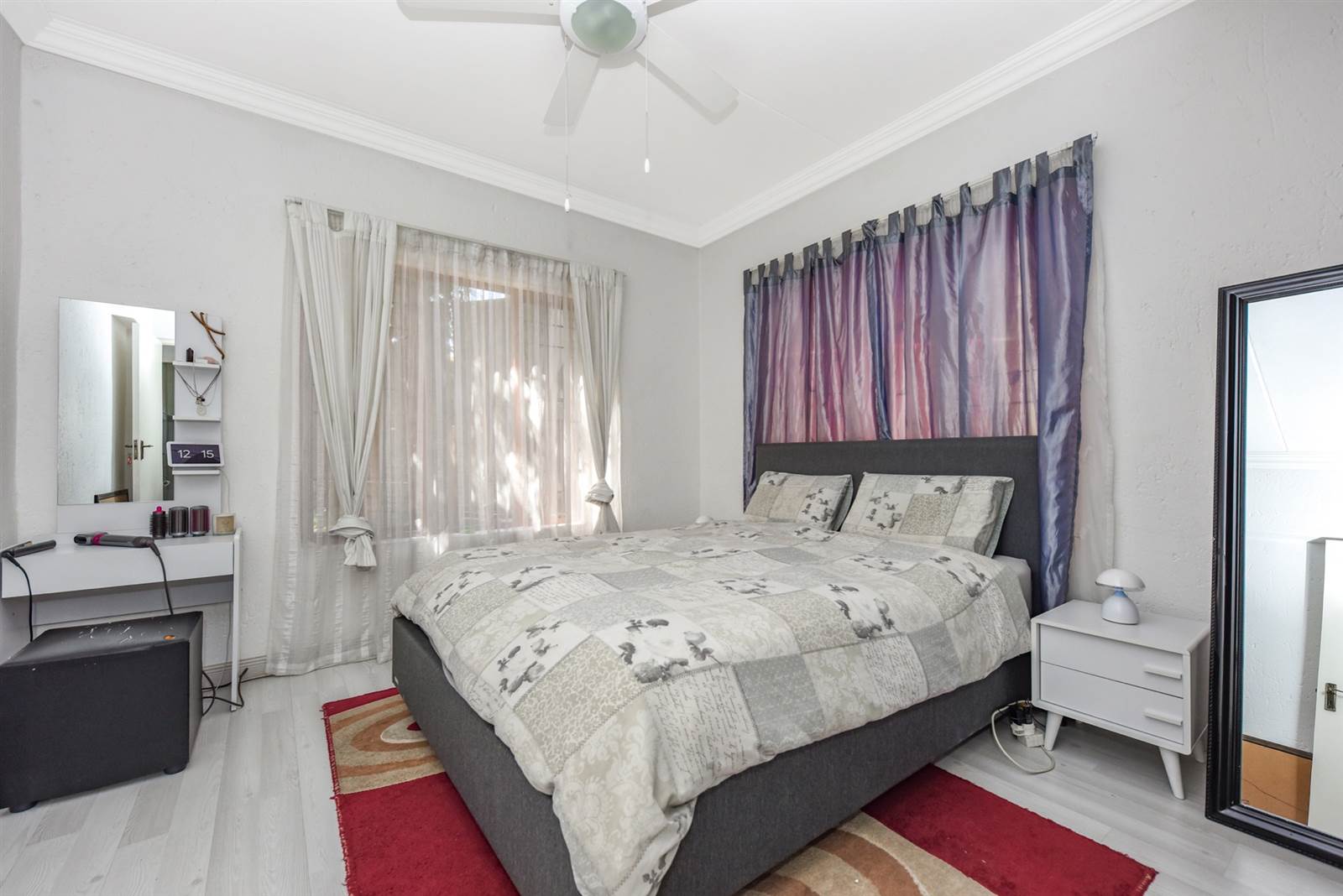 3 Bed Apartment in Douglasdale photo number 11