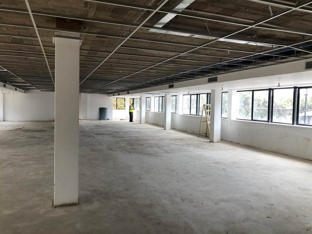398  m² Commercial space in Woodmead photo number 13