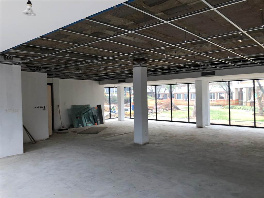 398  m² Commercial space in Woodmead photo number 8
