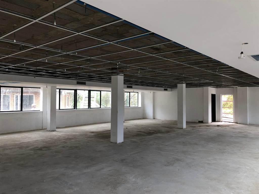 398  m² Commercial space in Woodmead photo number 12