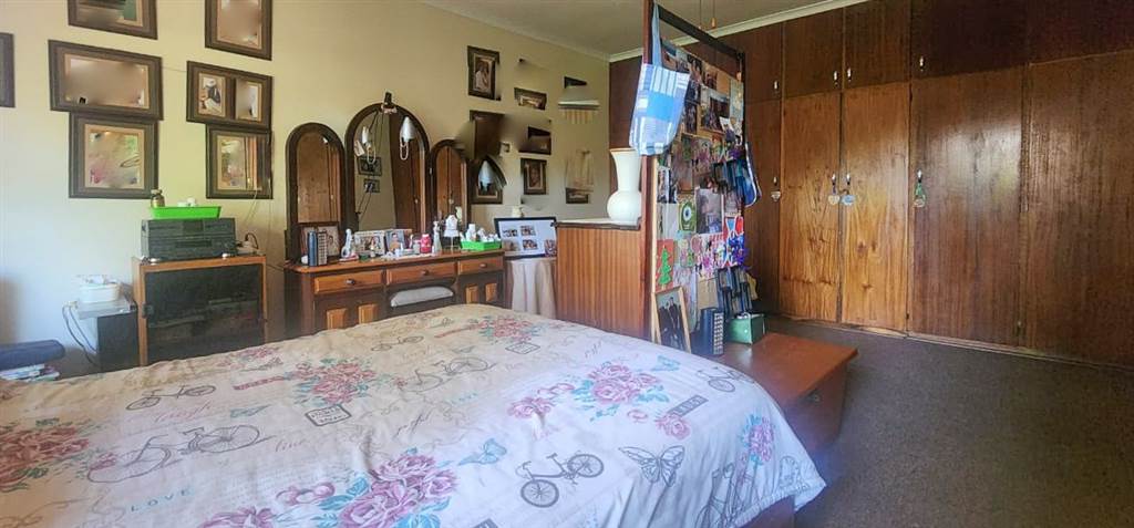 3 Bed House in Stilfontein photo number 11
