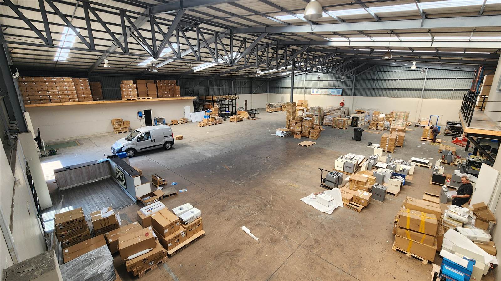 1984  m² Industrial space in North Riding photo number 6