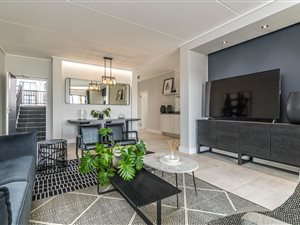 3 Bed Apartment in The Polofields