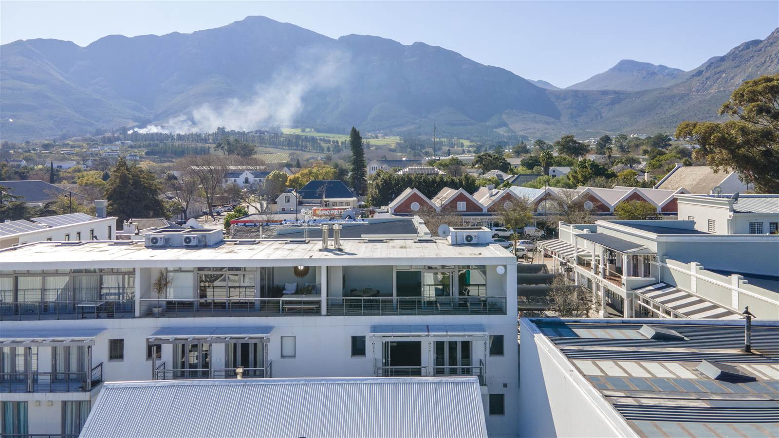 2 Bed Townhouse in Franschhoek photo number 21